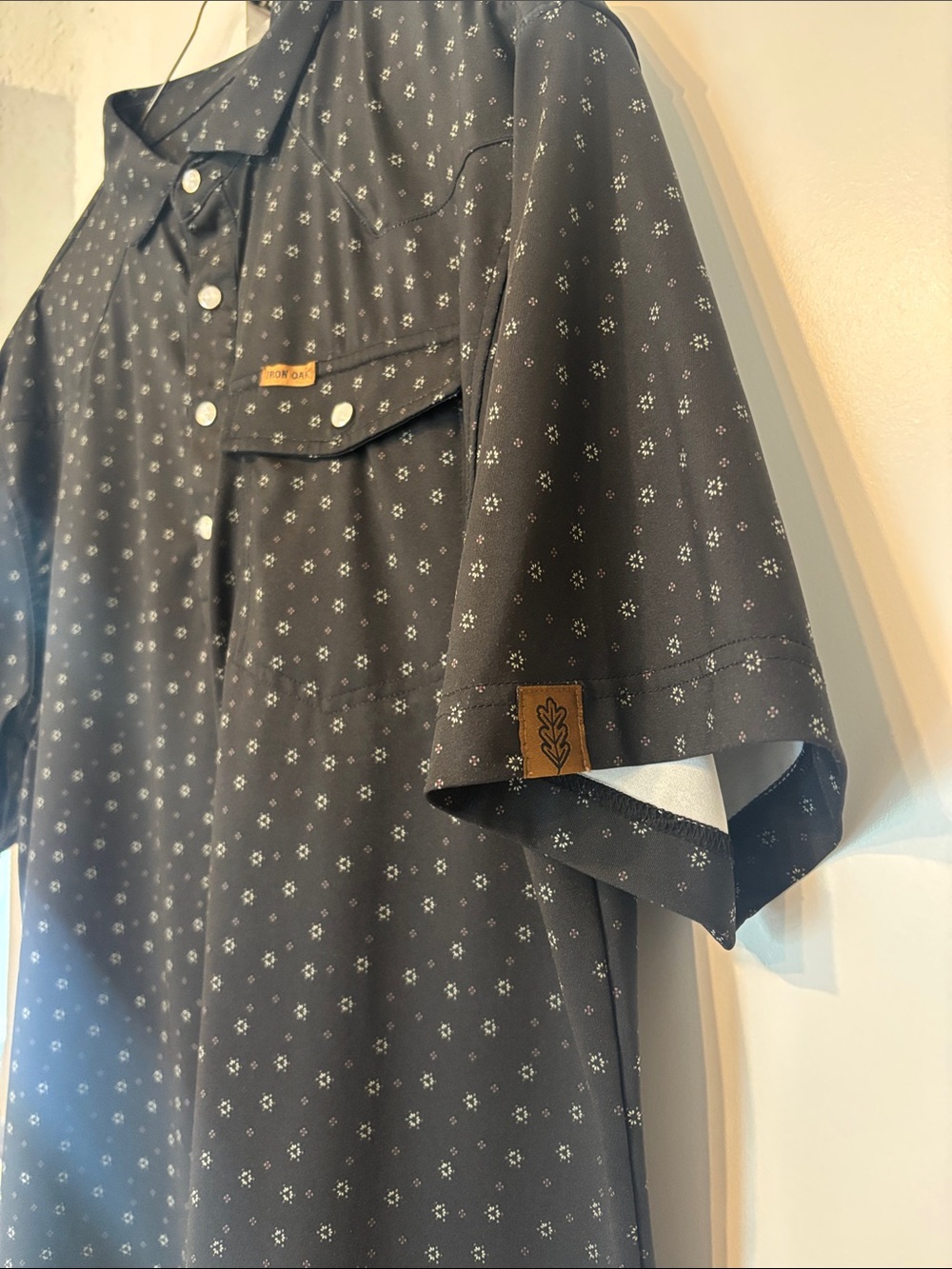 Large men’s Iron Oak polo - Picture 2 of 5